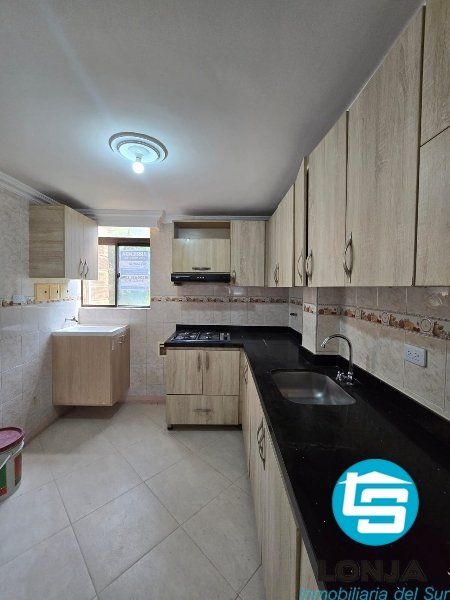 Apartamento en arriendo Antioquia Itagüí Las Américas 78 m2 Habitaciones 3 Baños 2 Garajes 0 Precio $2400000