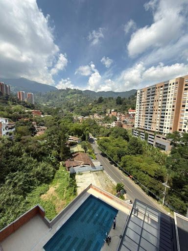 Apartamento en arriendo Antioquia Envigado El Chinguí 74 m2 Habitaciones 2 Baños 2 Garajes 1 Precio $3500000