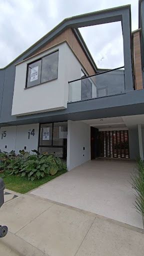 Casa en venta Risaralda Pereira Pereira 123 m2 Habitaciones 3 Baños 3 Garajes 2 Precio $830000000