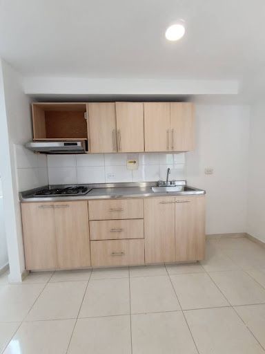 Apartamento en arriendo Antioquia Itagüí Calatrava 74 m2 Habitaciones 3 Baños 2 Garajes 0 Precio $2400000
