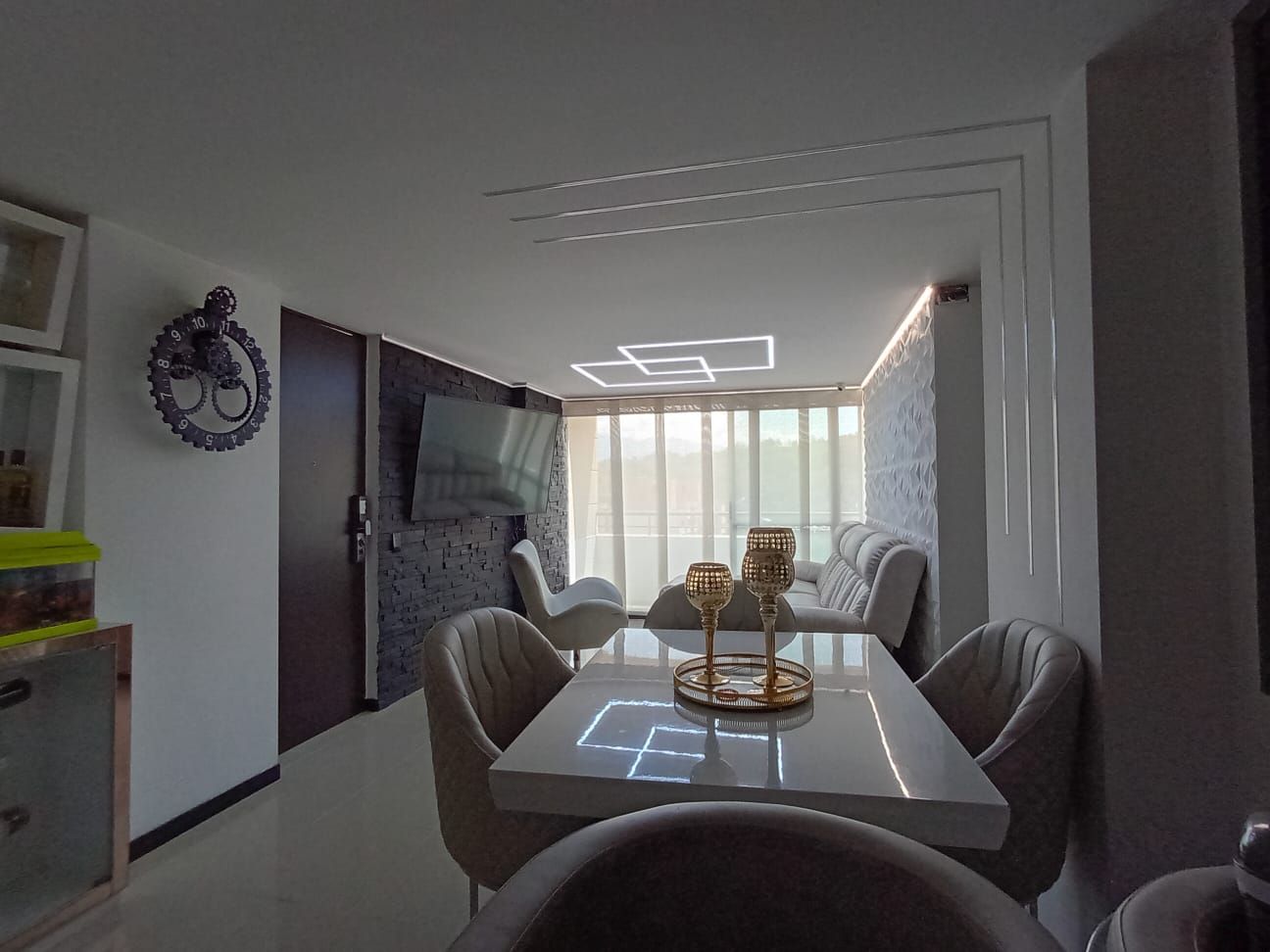 Apartamento en arriendo Antioquia Medellín Los Colores 89 m2 Habitaciones 3 Baños 2 Garajes 1 Precio $4300000