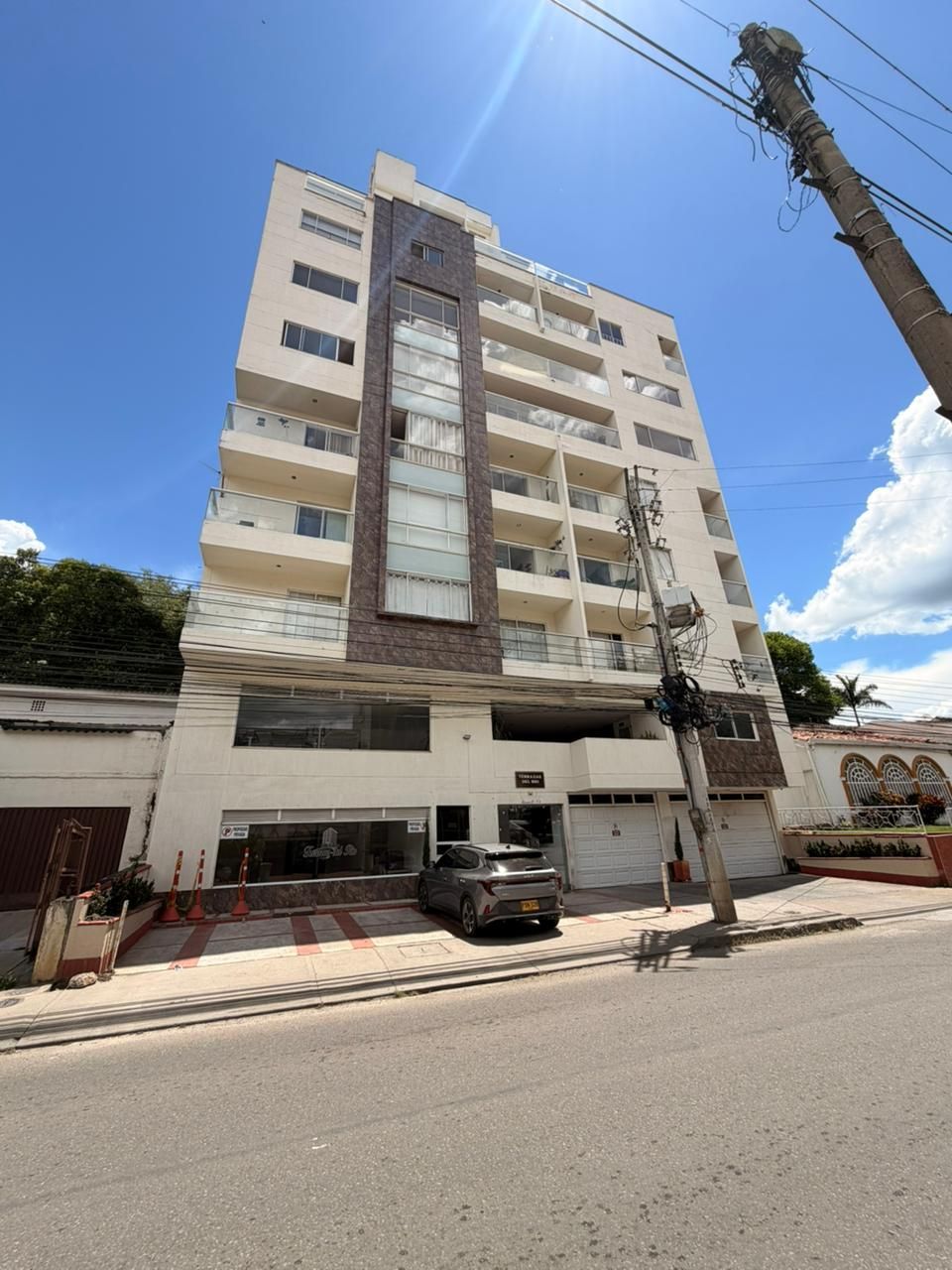 Apartamento en venta Santander San Gil Ur Colinas Del Viento 198 m2 Habitaciones 4 Baños 4 Garajes 2 Precio $560000000