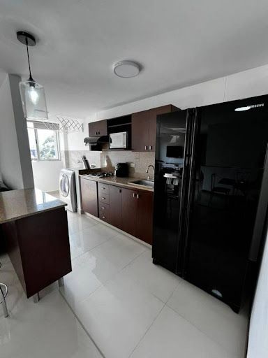 Apartamento en arriendo Antioquia Envigado El Esmeraldal 76 m2 Habitaciones 2 Baños 2 Garajes 2 Precio $3800000