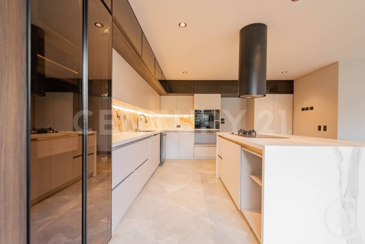 Apartamento en venta Antioquia Envigado Guaduales De La Abadia 361 m2 Habitaciones 3 Baños 5 Garajes 4 Precio $2898500000