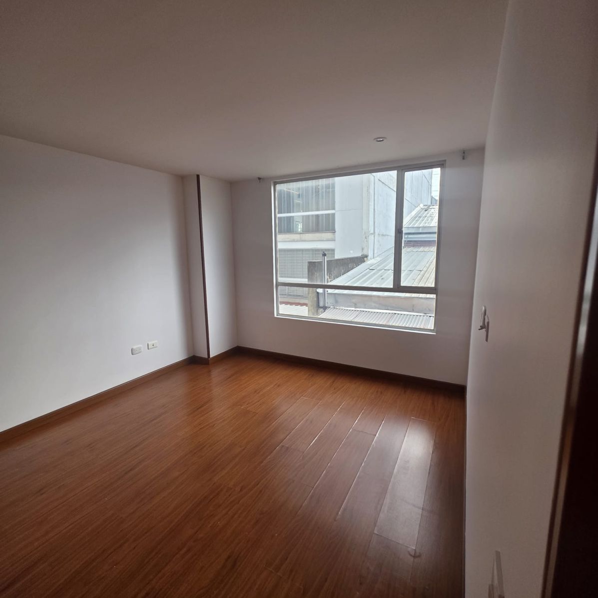Apartamento en venta Cundinamarca Bogotá Los Cedritos 65 m2 Habitaciones 1 Baños 2 Garajes 2 Precio $420000000