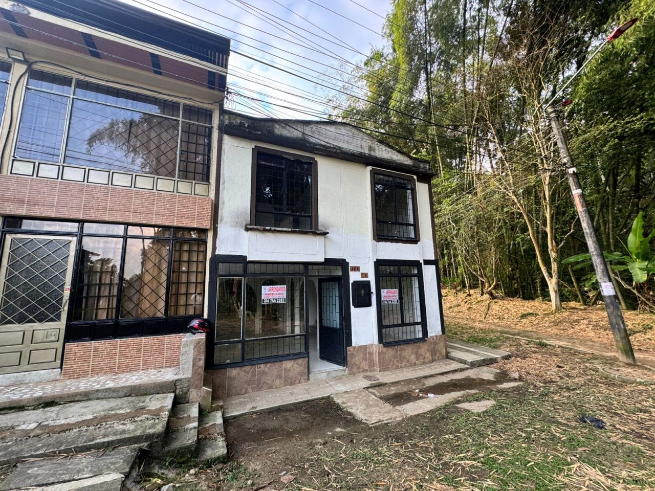 Casa en arriendo Tolima Ibagué Cr Tejares 110 m2 Habitaciones 3 Baños 3 Garajes 0 Precio $1100000