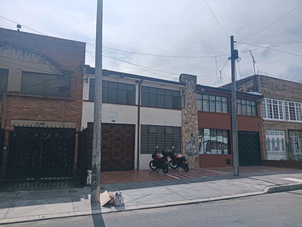 Apartamento en arriendo Cundinamarca Bogotá San Luis 100 m2 Habitaciones 3 Baños 2 Garajes 1 Precio $2800000
