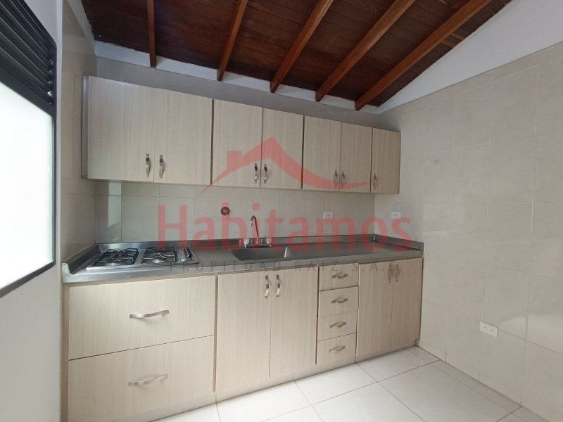 Apartamento en arriendo Antioquia Medellín Santa Lucia 70 m2 Habitaciones 2 Baños 1 Garajes 0 Precio $2000000