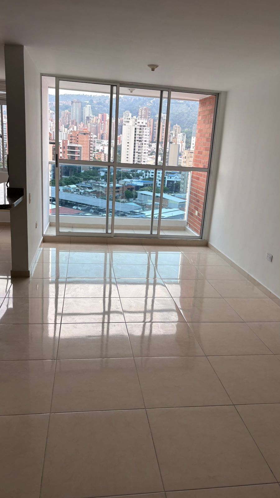 Apartamento en arriendo Santander Bucaramanga Ricaurte 85 m2 Habitaciones 3 Baños 2 Garajes 2 Precio $2500000