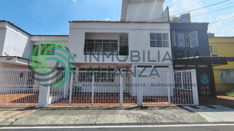 Casa en venta Santander Bucaramanga Mejoras Publicas 312 m2 Habitaciones 7 Baños 6 Garajes 0 Precio $1100000000