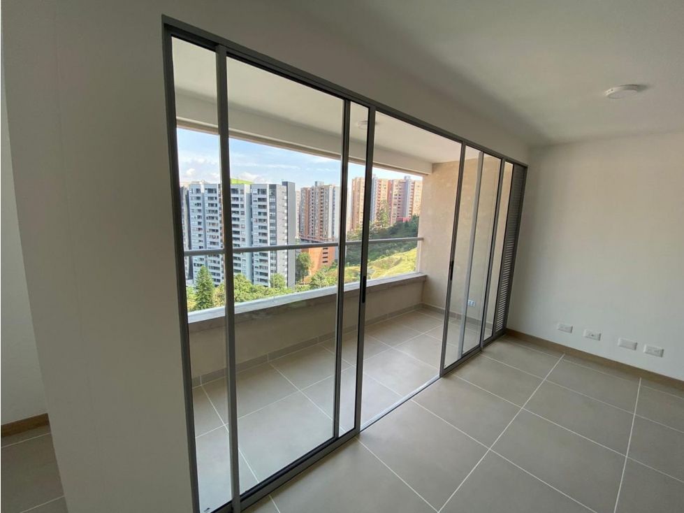 Apartamento en arriendo Antioquia Envigado El Chinguí 67 m2 Habitaciones 2 Baños 2 Garajes 1 Precio $3300000