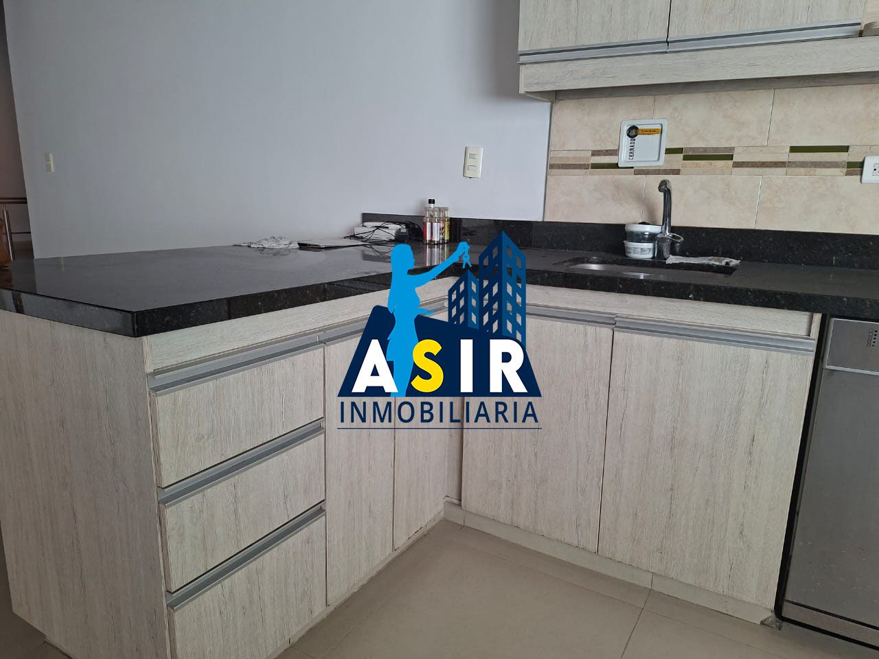 Casa en arriendo Antioquia Medellín Rosales 180 m2 Habitaciones 4 Baños 4 Garajes 1 Precio $5800000