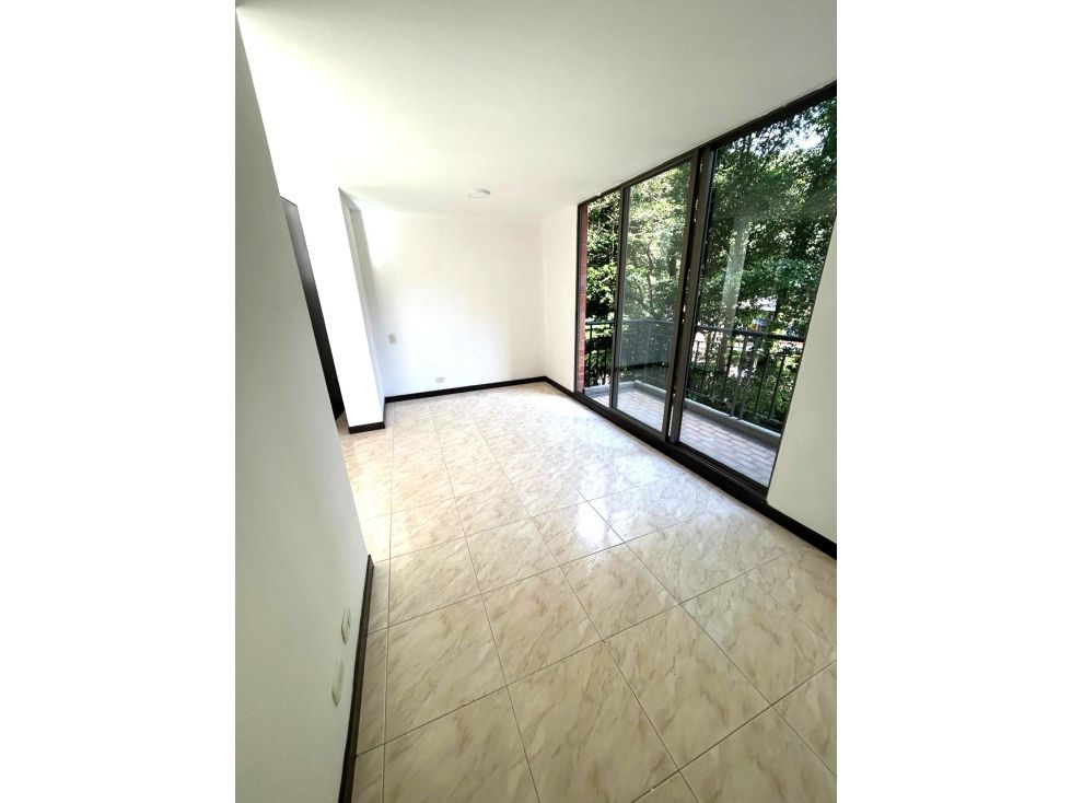 Apartamento en arriendo Antioquia Envigado Loma Del Barro 63 m2 Habitaciones 3 Baños 2 Garajes 1 Precio $2800000