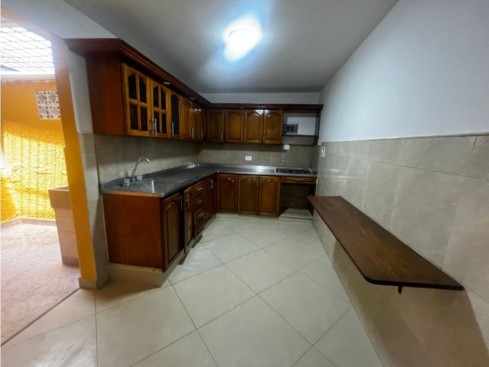 Casa en arriendo Antioquia Medellín Cristo Rey 200 m2 Habitaciones 4 Baños 2 Garajes 1 Precio $5500000