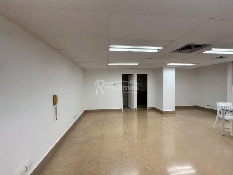Oficina en arriendo Antioquia Medellín Patio Bonito 49 m2 Habitaciones 0 Baños 1 Garajes 1 Precio $3500000