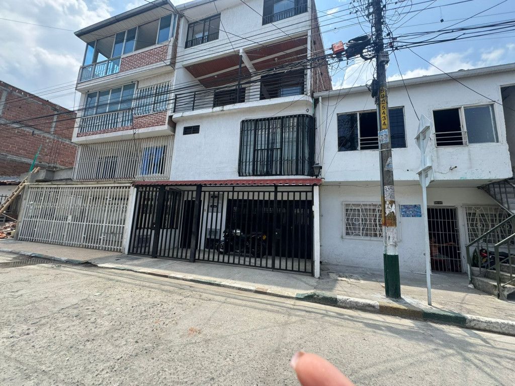 Apartamento en arriendo Valle Del Cauca Cali La Independencia 80 m2 Habitaciones 3 Baños 2 Garajes 1 Precio $980000