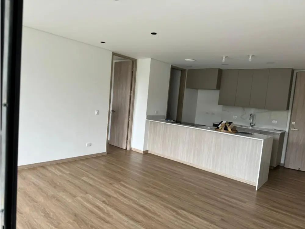 Apartamento en arriendo Antioquia Rionegro Cuatro Esquinas 100 m2 Habitaciones 2 Baños 3 Garajes 2 Precio $3300000