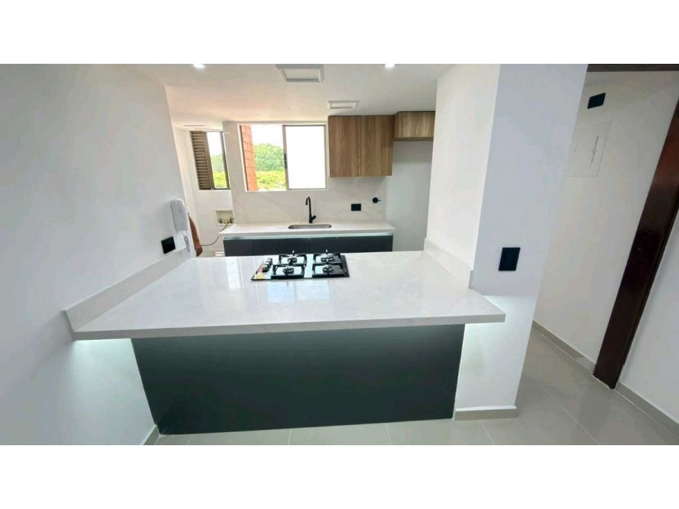 Apartamento en arriendo o venta Antioquia Medellín Bolivariana 104 m2 Habitaciones 3 Baños 2 Garajes 1 Precio venta $900000000 Precio arriendo $5050000