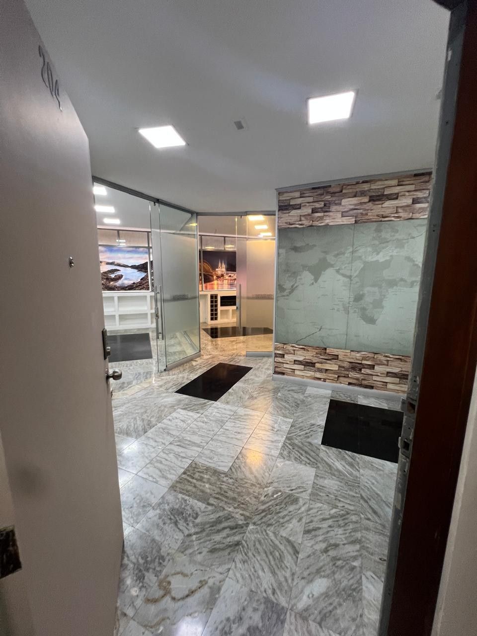 Oficina en venta Antioquia Medellín Castropol 54 m2 Habitaciones 0 Baños 1 Garajes 0 Precio $400000000