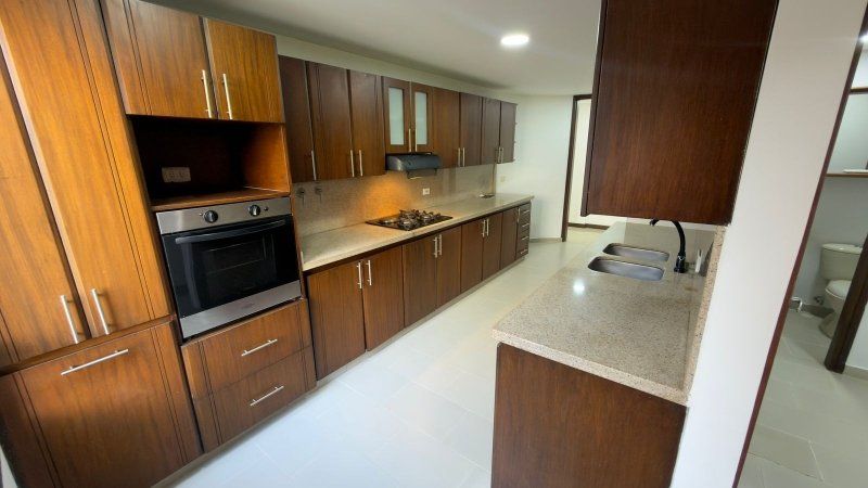 Apartamento en venta Antioquia Envigado La Orquídea 130 m2 Habitaciones 4 Baños 5 Garajes 0 Precio $980000000