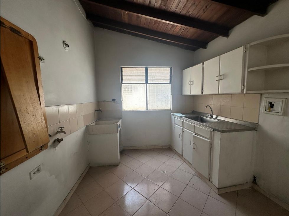 Casa en venta Antioquia Medellín La Floresta 264 m2 Habitaciones 8 Baños 5 Garajes 1 Precio $950000000