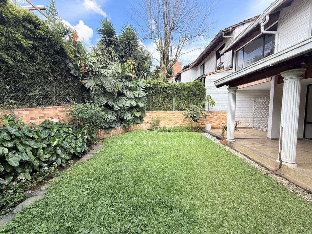 Casa en venta Antioquia Medellín El Castillo 316 m2 Habitaciones 5 Baños 3 Garajes 3 Precio $1500000000