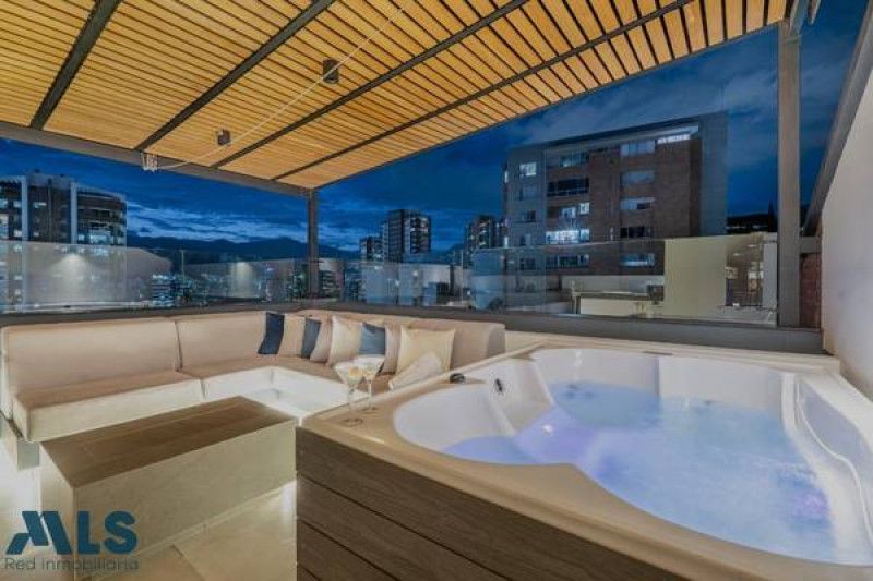 Apartamento en venta Antioquia Medellín La Linde 448 m2 Habitaciones 4 Baños 4 Garajes 2 Precio $3100000000
