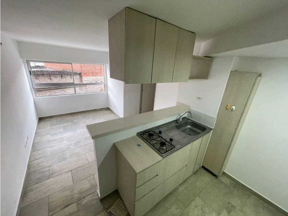 Apartaestudio en arriendo Antioquia Medellín Cristobal 40 m2 Habitaciones 1 Baños 1 Garajes 1 Precio $1700000