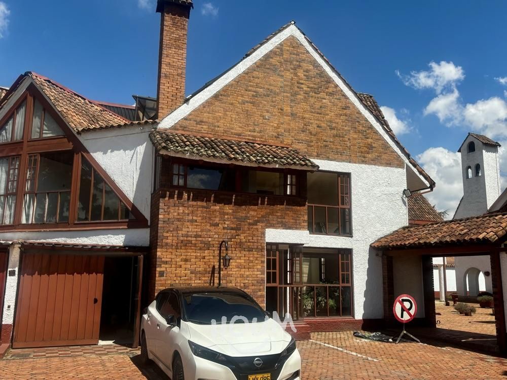 Apartamento en venta Cundinamarca Bogotá San José De Bavaria 220 m2 Habitaciones 4 Baños 5 Garajes 3 Precio $1250000000