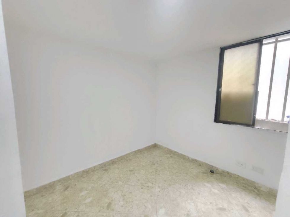 Local en arriendo Antioquia Medellín Prado 30 m2 Habitaciones 0 Baños 1 Garajes 0 Precio $790000