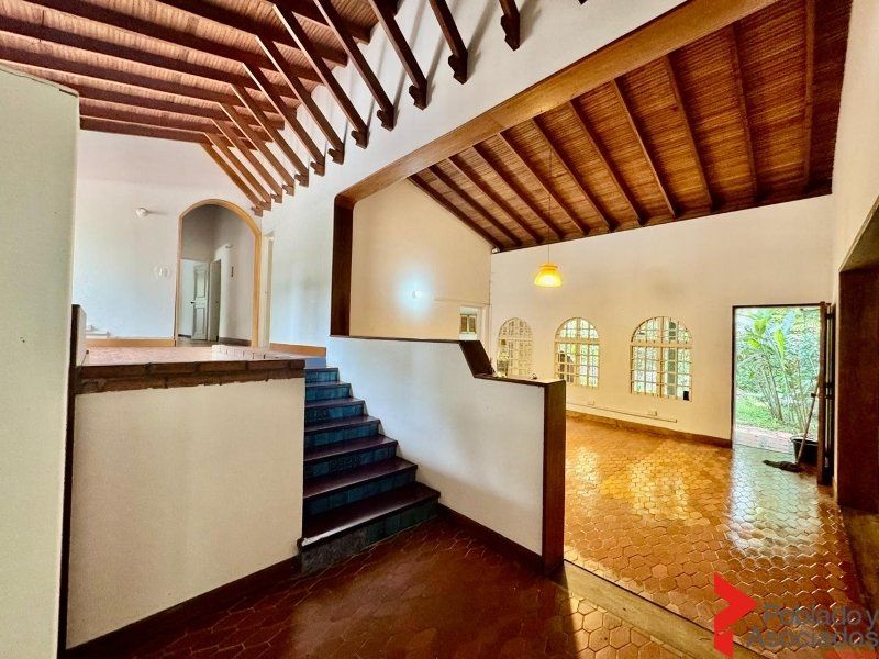 Casa en arriendo Antioquia Medellín Las Lomas No1 330 m2 Habitaciones 3 Baños 3 Garajes 3 Precio $10000000