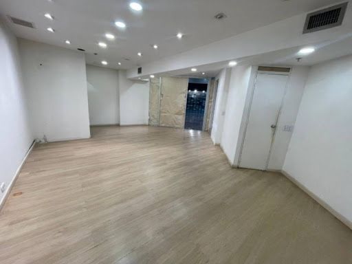 Local en arriendo Antioquia Medellín Los Conquistadores 70 m2 Habitaciones 0 Baños 1 Garajes 0 Precio $10000000