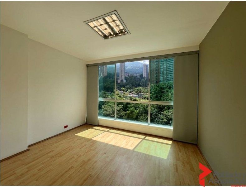 Local en arriendo Antioquia Medellín Los Naranjos 31 m2 Habitaciones 0 Baños 1 Garajes 0 Precio $4500000