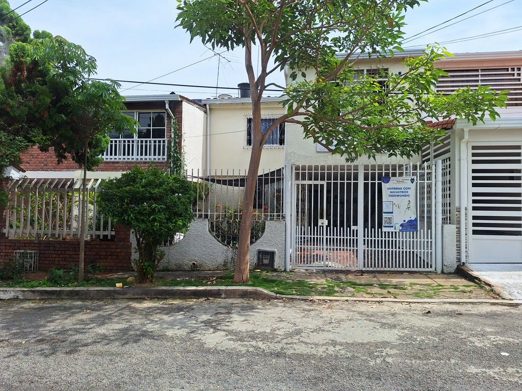 Casa en venta Santander Bucaramanga Provenza 149 m2 Habitaciones 4 Baños 3 Garajes 2 Precio $598000000