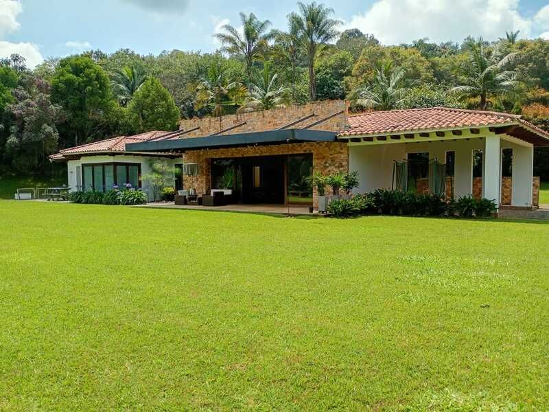 Casa en arriendo Antioquia El Retiro El Retiro 350 m2 Habitaciones 4 Baños 5 Garajes 8 Precio $15500000