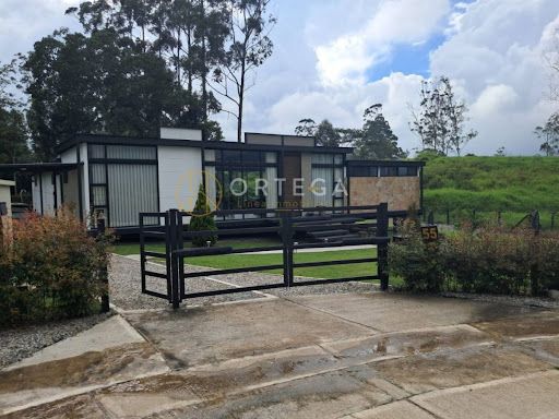 Casa Campestre en venta Santander Los Santos Los Santos 190 m2 Habitaciones 3 Baños 3 Garajes 2 Precio $1000000000