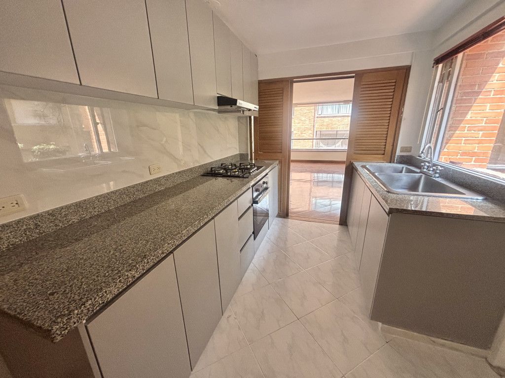 Apartamento en arriendo Cundinamarca Bogotá Chico 119 m2 Habitaciones 3 Baños 2 Garajes 2 Precio $6900000