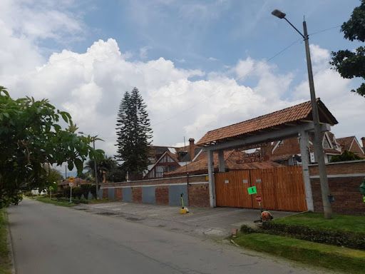 Casa en venta Cundinamarca Bogotá San José De Bavaria 176 m2 Habitaciones 4 Baños 5 Garajes 1 Precio $1250000000