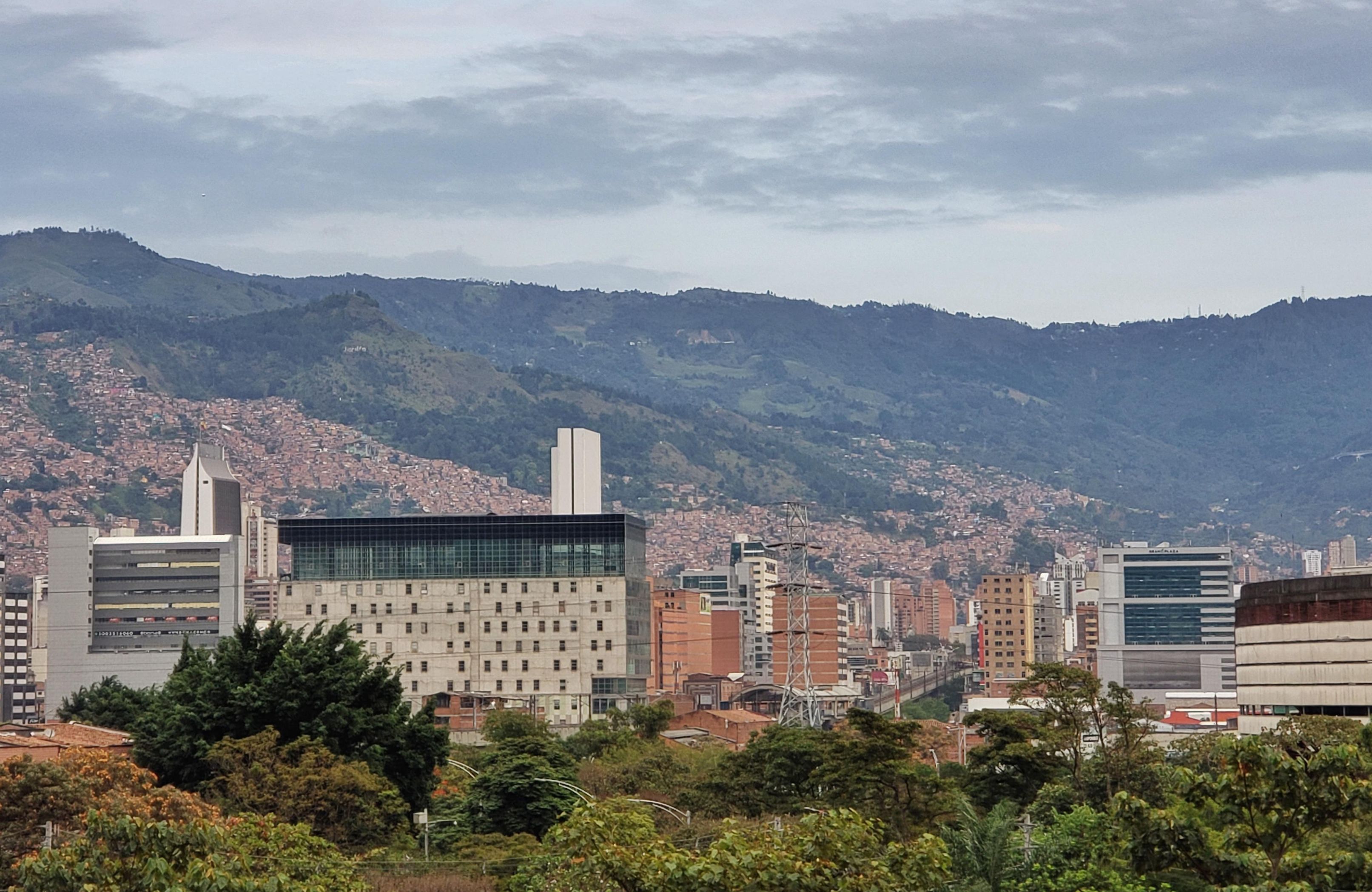 Oficina en arriendo Antioquia Medellín Naranjal 75 m2 Habitaciones 0 Baños 1 Garajes 0 Precio $5700000