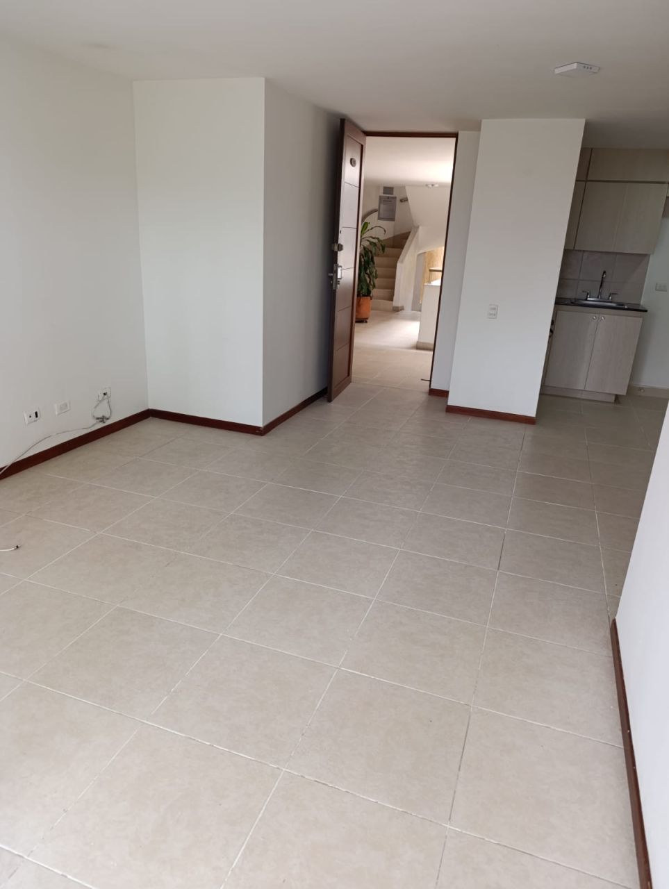 Apartamento en arriendo Antioquia Envigado Loma De Las Brujas 70 m2 Habitaciones 2 Baños 2 Garajes 1 Precio $2700000