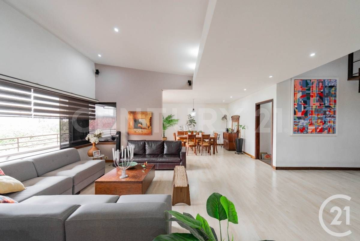 Apartamento en venta Antioquia Medellín Urbanizacion Castilla Real 305 m2 Habitaciones 4 Baños 4 Garajes 3 Precio $1950000000