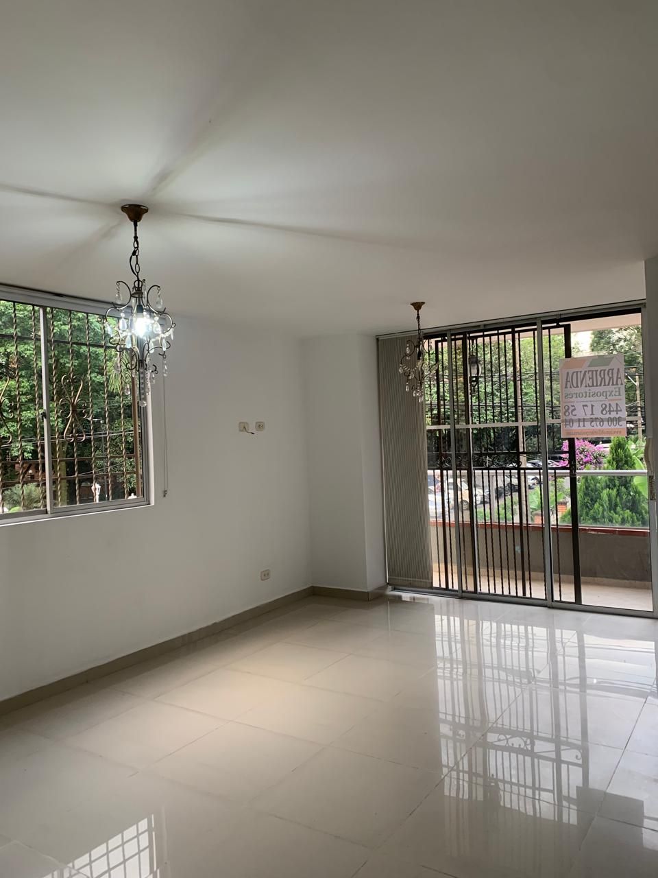 Apartamento en arriendo Antioquia Medellín El Portal 76 m2 Habitaciones 3 Baños 2 Garajes 2 Precio $3950000