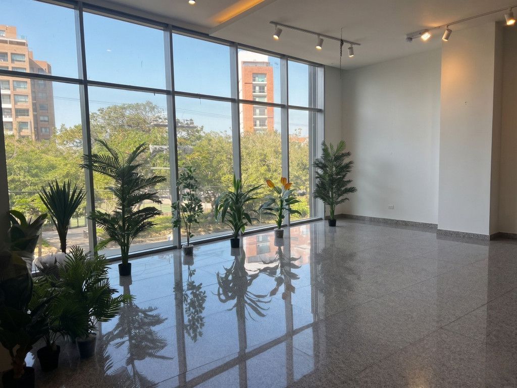 Oficina en arriendo Atlántico Barranquilla El Golf 350 m2 Habitaciones 0 Baños 1 Garajes 0 Precio $29242000