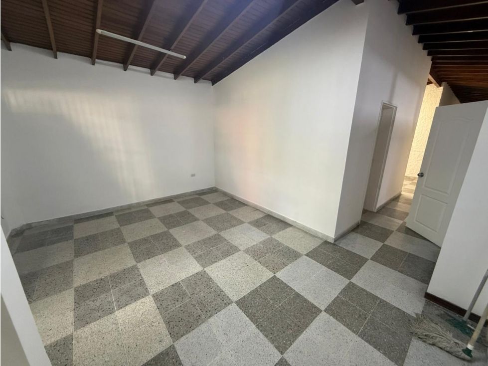 Casa en arriendo Antioquia Medellín Los Pinos 202 m2 Habitaciones 5 Baños 3 Garajes 2 Precio $7000000