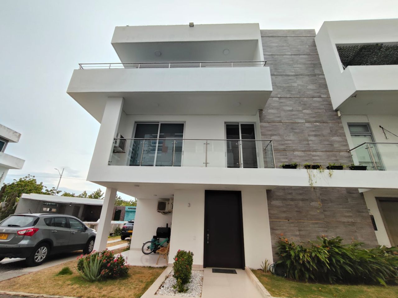 Casa en venta Atlántico Puerto Colombia Miramar 319 m2 Habitaciones 4 Baños 5 Garajes 3 Precio $1200000000