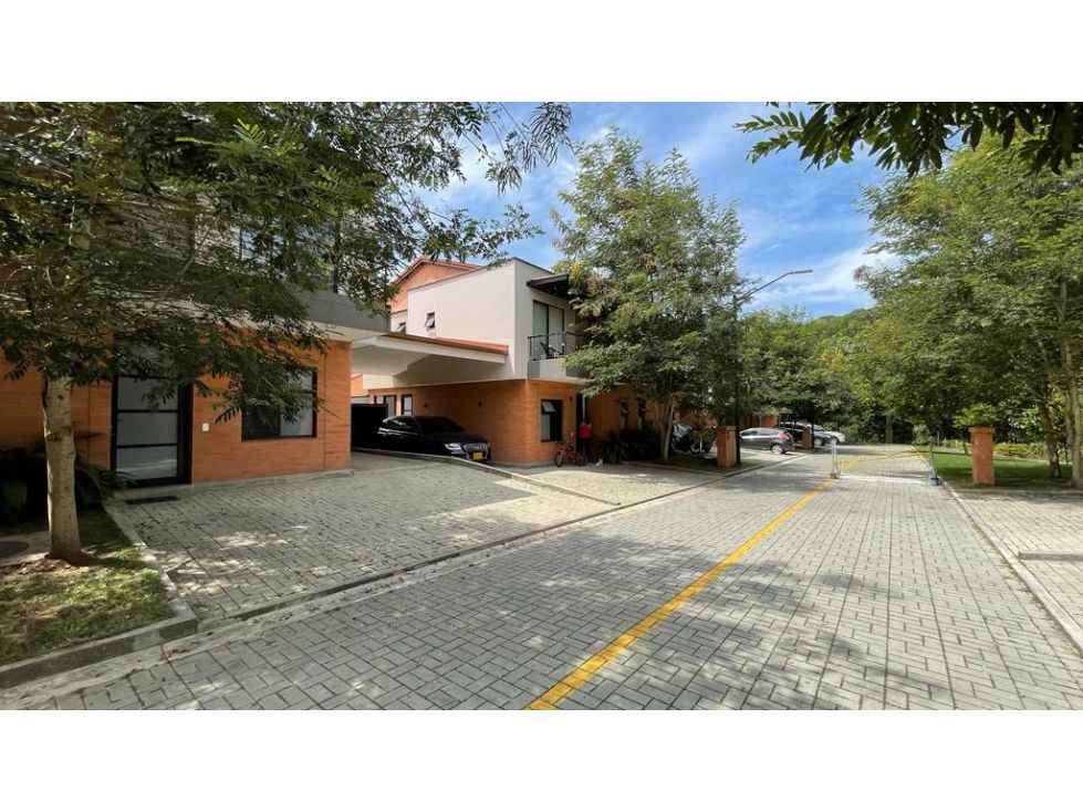 Casa en arriendo Risaralda Pereira Pereira 165 m2 Habitaciones 3 Baños 3 Garajes 3 Precio $5200000