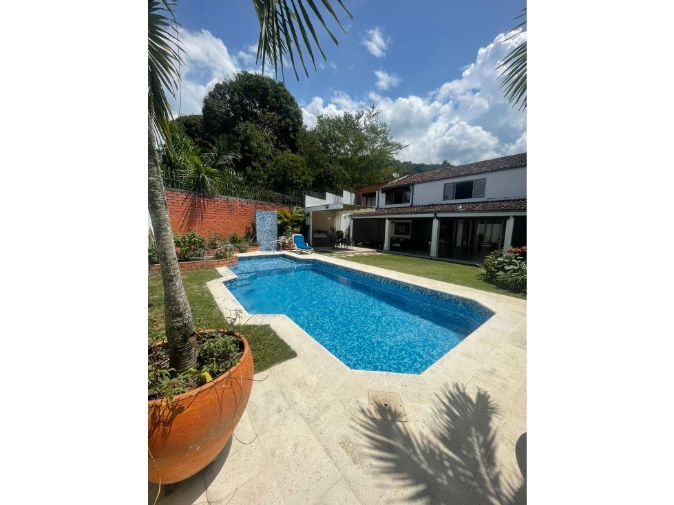 Casa en venta Santander Bucaramanga Lagos Del Cacique 310 m2 Habitaciones 5 Baños 4 Garajes 3 Precio $2500000000