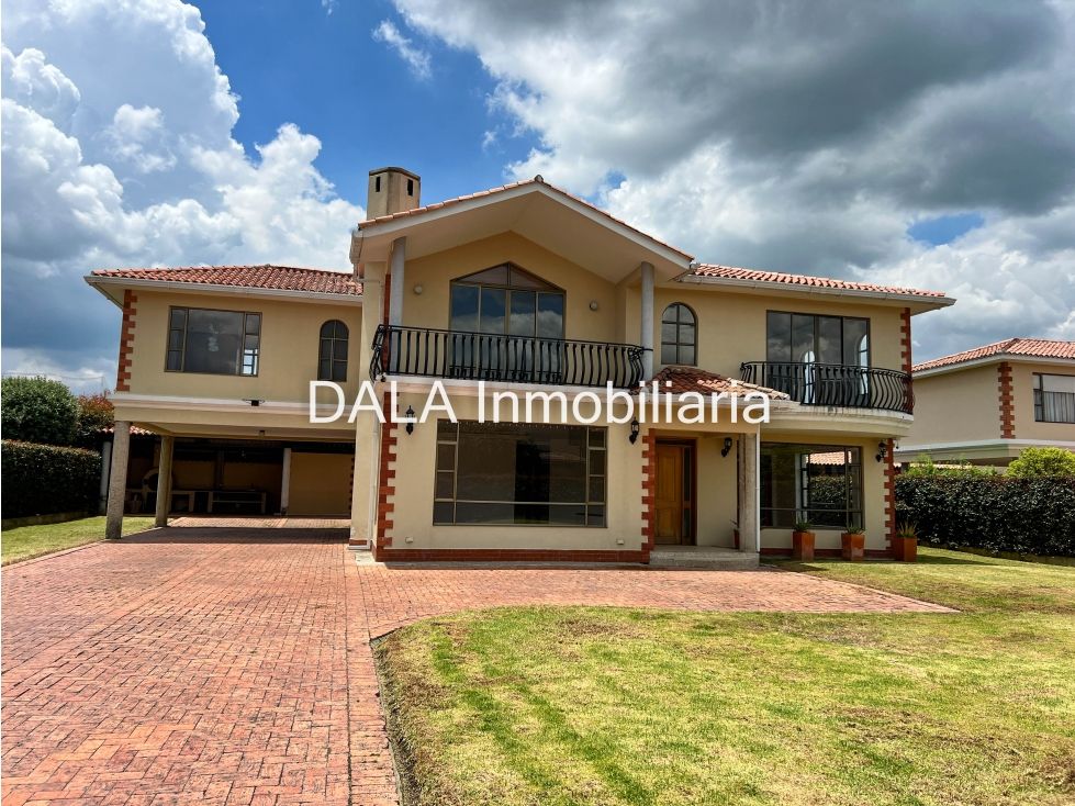 Casa en arriendo Cundinamarca Cajicá Rio Grande 319 m2 Habitaciones 3 Baños 4 Garajes 8 Precio $6850000