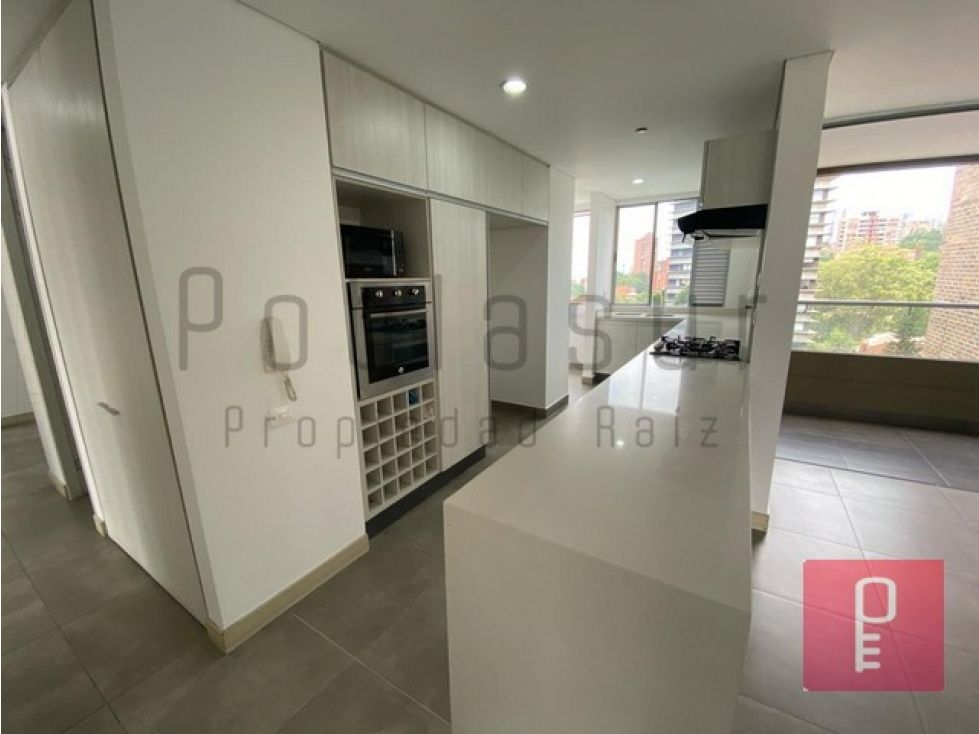 Apartamento en arriendo Antioquia Envigado Los Naranjos 152 m2 Habitaciones 3 Baños 3 Garajes 2 Precio $7300000