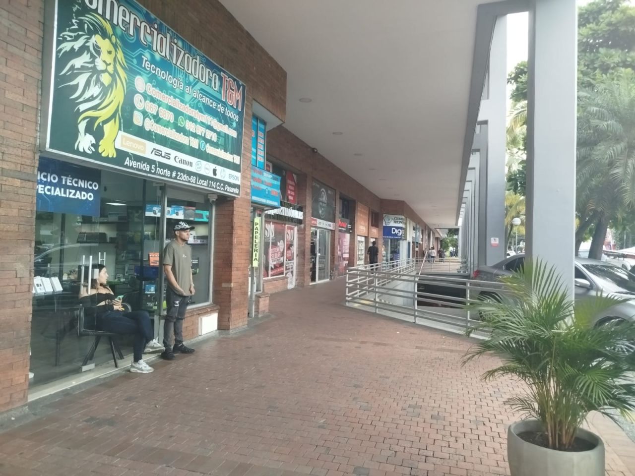 Local en venta Valle Del Cauca Cali San Vicente 48 m2 Habitaciones 0 Baños 1 Garajes 0 Precio $520000000